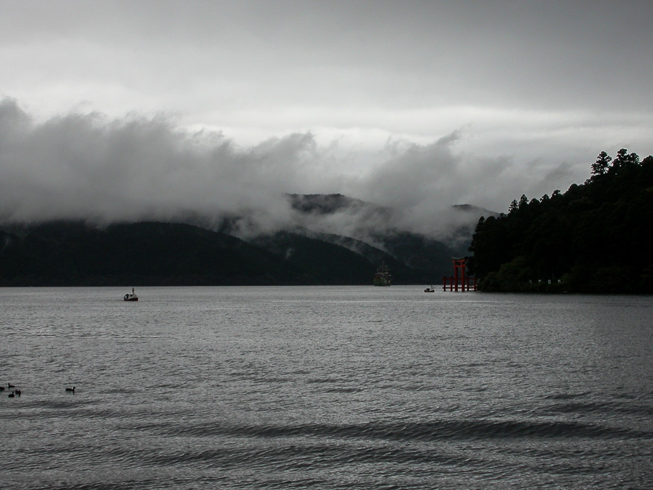 JAPAN - HAKONE - ASHISEE