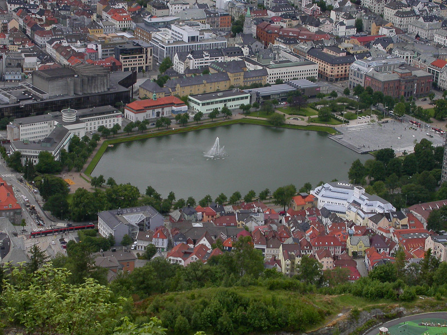 ZUM NORDKAP - BERGEN