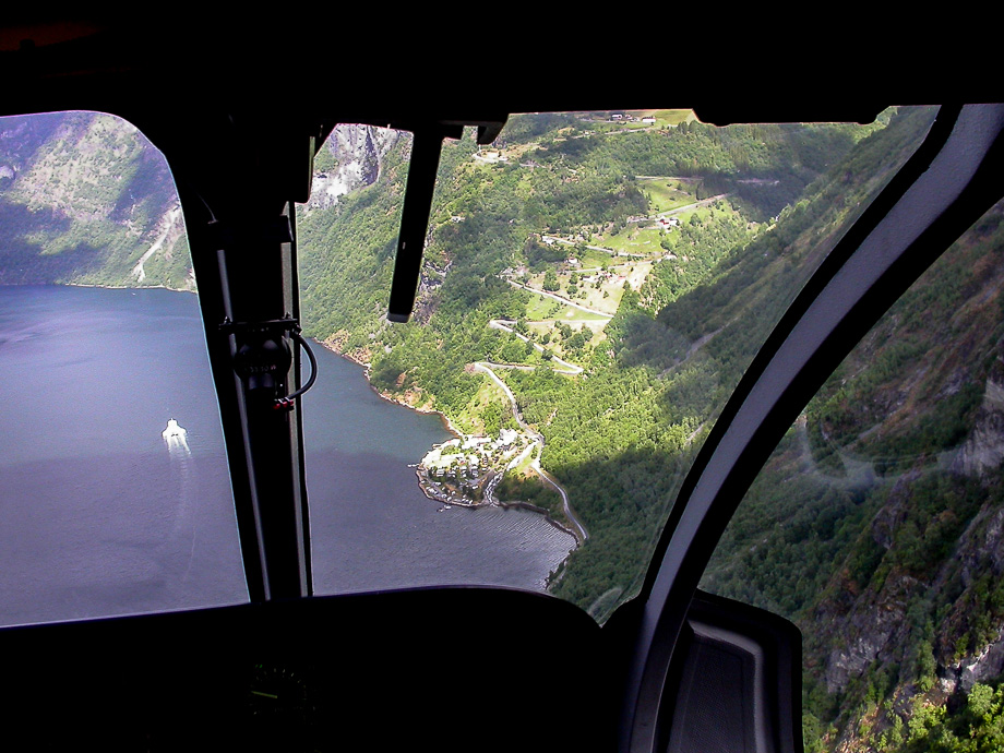 ZUM NORDKAP - GEIRANGER