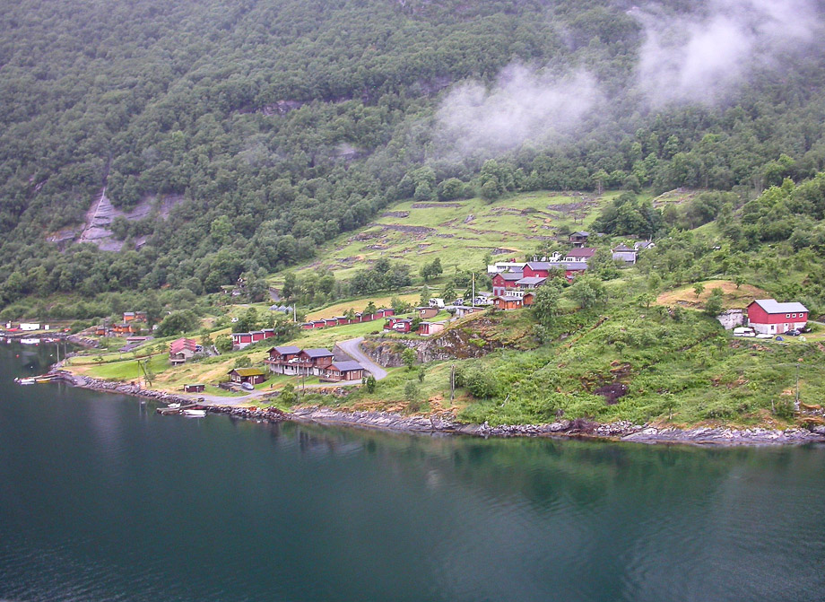 ZUM NORDKAP - GEIRANGER