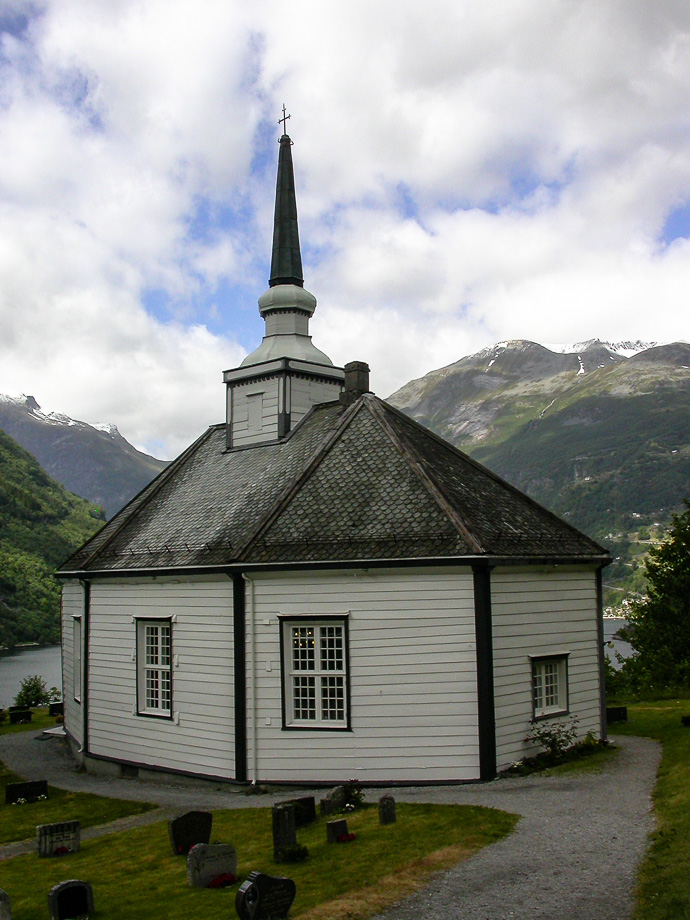 ZUM NORDKAP - GEIRANGER