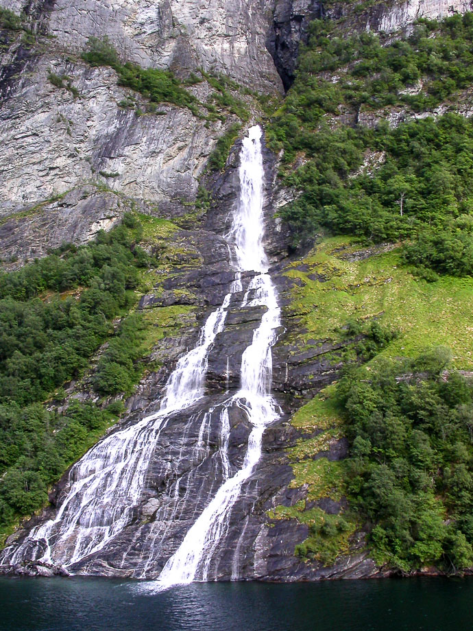 ZUM NORDKAP - GEIRANGER